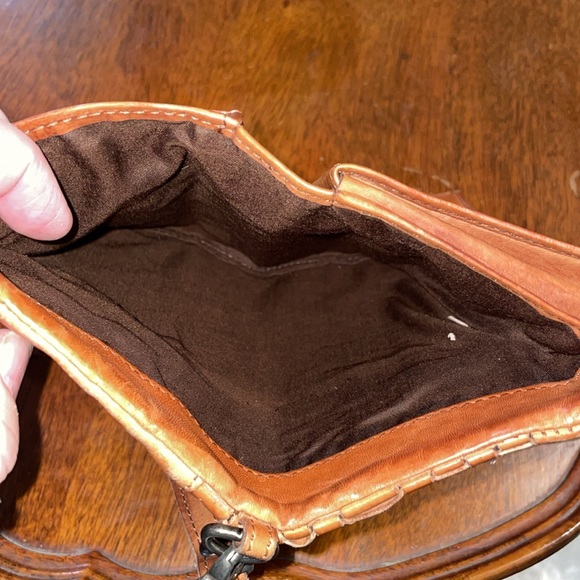 Vilenca Holland Leather Weaved Brown Wristlet 1 Spot on Front No Other Callouts - Picture 8 of 13